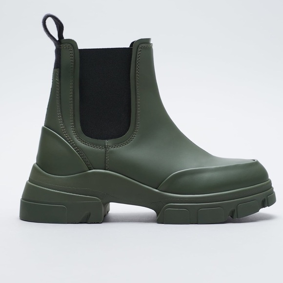 NWT. Zara Green Low Heel Rubberized Ankle Boots. Size 10. - Picture 1 of 7
